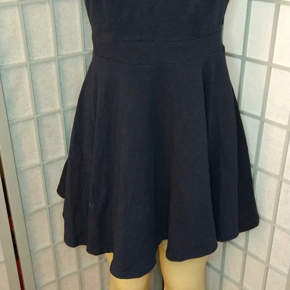 **Navy blue Forever 21** - Picture 3 of 6